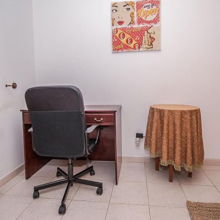 Charming Private Rooms In An Apartment A2 Penha - Faro Bagian luar foto
