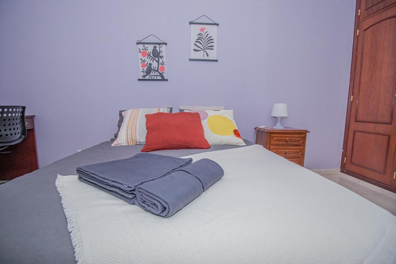Charming Private Rooms In An Apartment A2 Penha - Faro Bagian luar foto