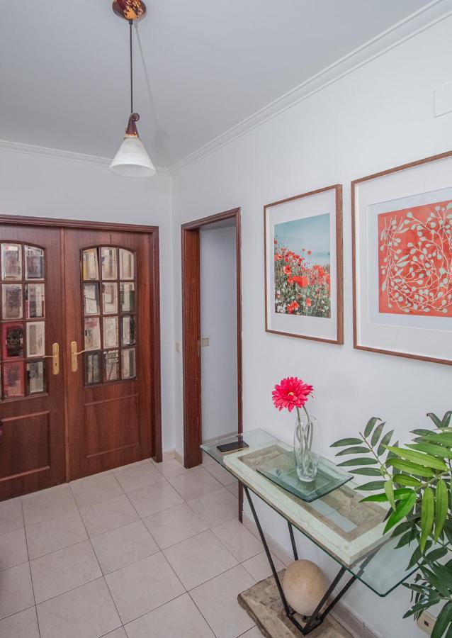 Charming Private Rooms In An Apartment A2 Penha - Faro Bagian luar foto